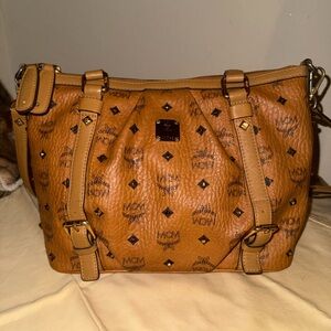 Rare Studded MCM Toni Shopper Cognac Visetos  Bag